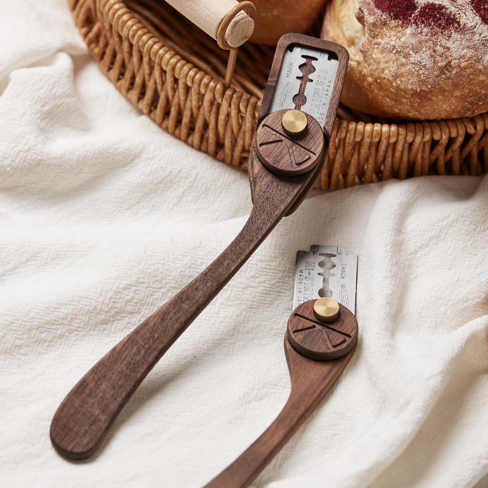 ROCKSHEAT Bread Lame Dough Scoring Tool with Blade Cover